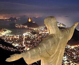 В Рио грабят в ритме самбы и ненавидят карнавал