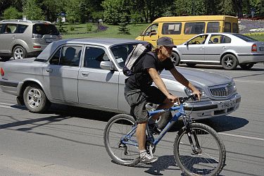 Студент и велосипед – две вещи несовместные? А вот в Европе наоборот!