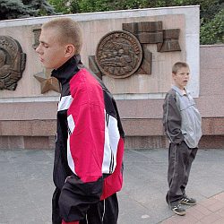Гопы работают на камеру